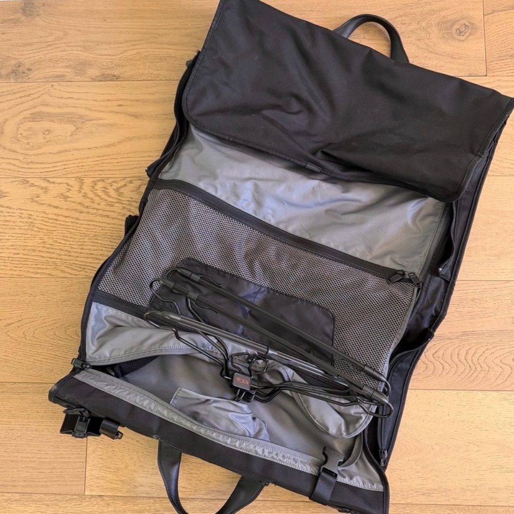 Tumi Black Duffel Bag - Picture 2 of 7
